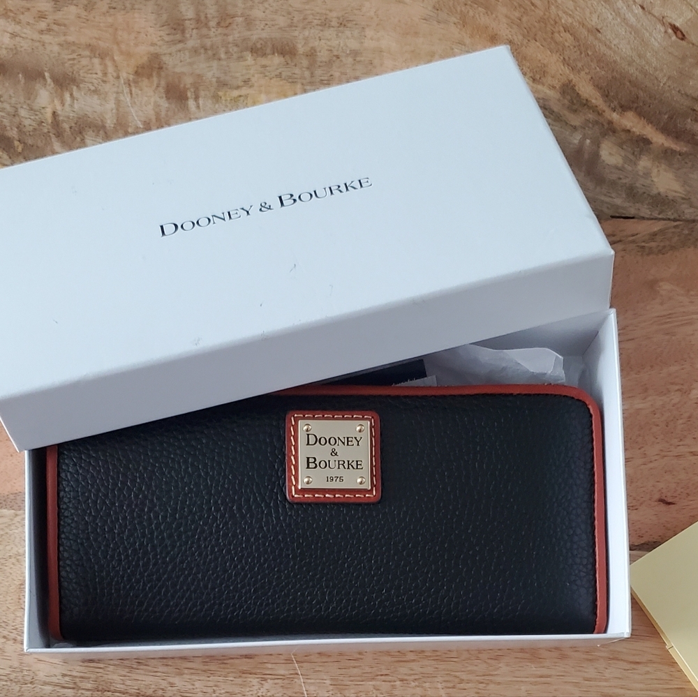New Dooney & Bourke Pebble Leather Long Slim Zip Wallet Black - Picture 1 of 8
